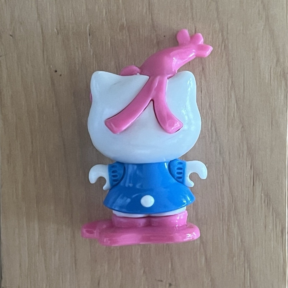 Hello Kitty Sanrio 2017 Kinder Surprise Series Kitty Goes to a Party FF331C Cute - Picture 2 of 4